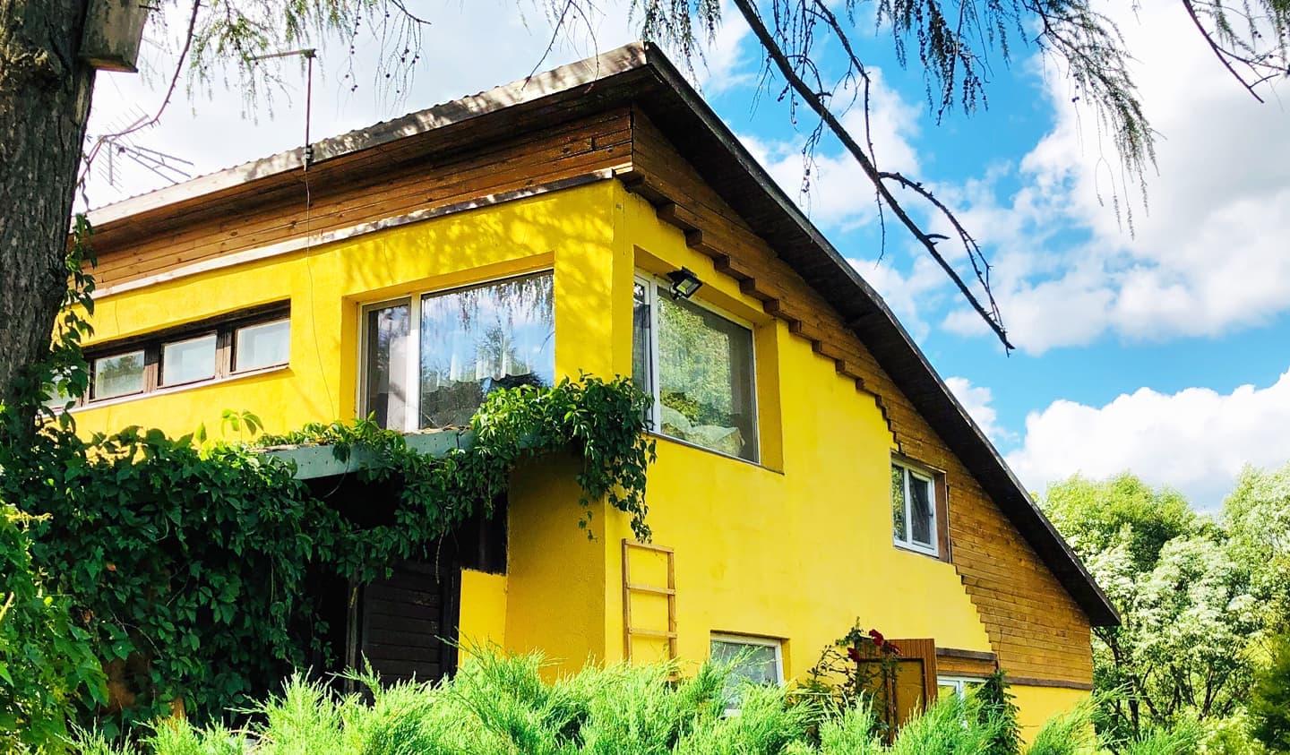 Pirts māja ar naktsmītnēm augštāvā