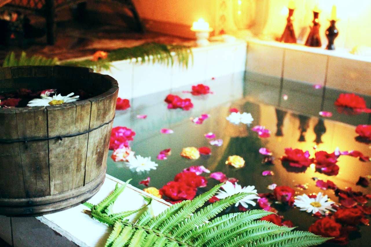 Bride's sauna ritual for bride, sisters of the bride